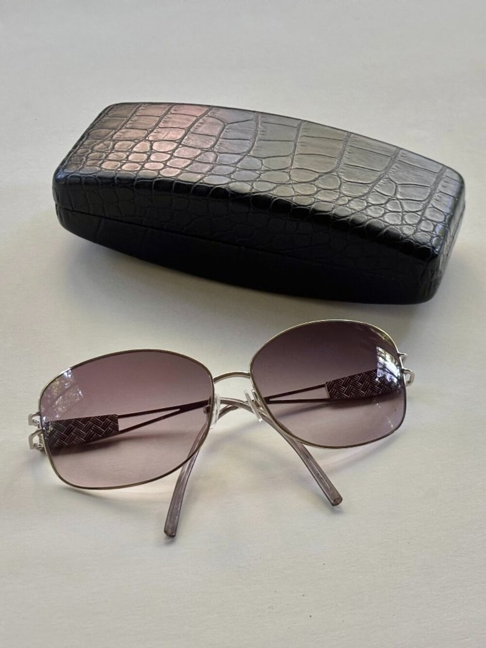 Judith Leiber JL1582 Sunglasses Violet Gradient Lens Silver Metal Crystal Mosaic